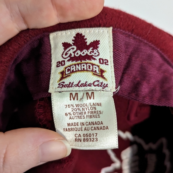 Vintage 02 Canadian Olympic beret - Picture 3 of 3